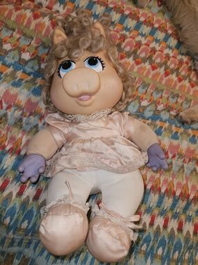Pink Miss Piggy Plush Doll - Soft Fashion Doll